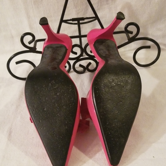 BCBG PARIS SHOES - Picture 4 of 6